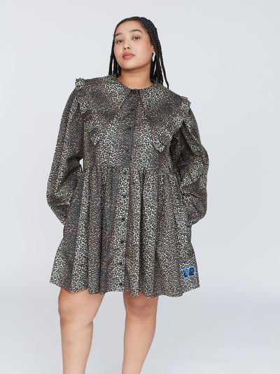 model:Zaynab wears size XXL and is 5’8”, collection-curve