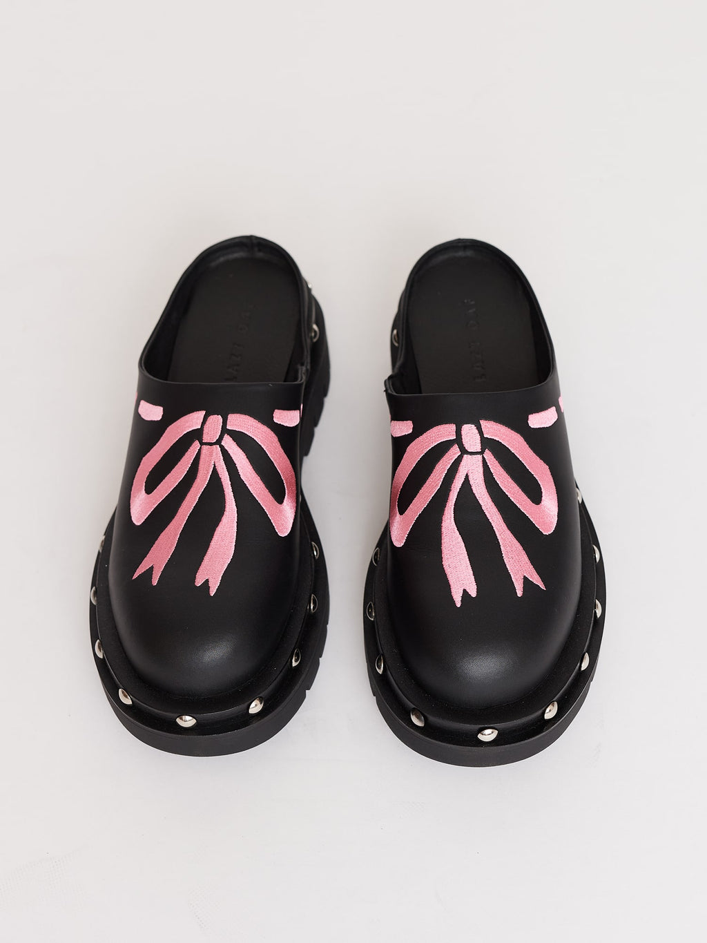 Black Pretty Tough Clogs