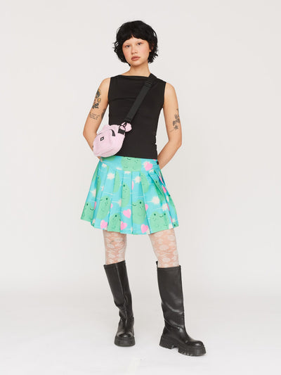 Collection-women-landing, collection-women-new-in-1, collection-women-skirts,model:Nakeisha wears size 8 and is 5’8”